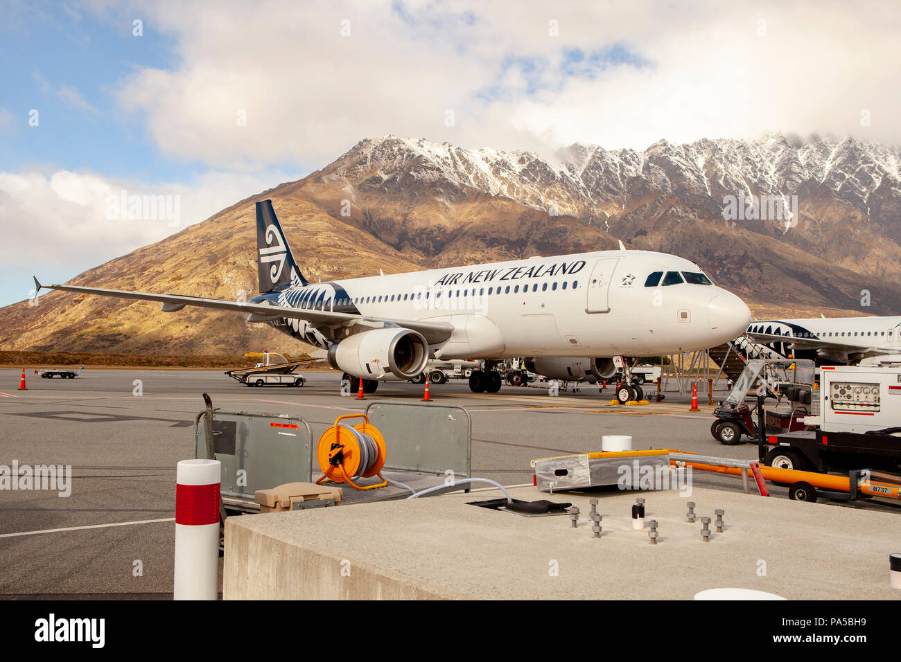 Queenstown Nouvelle Zelande - septembre6,2015 : air new zealand avion préparer pour le vol vers la ville de Sydney en Australie,Queenstown est la ville de principe en sout Banque D'Images
