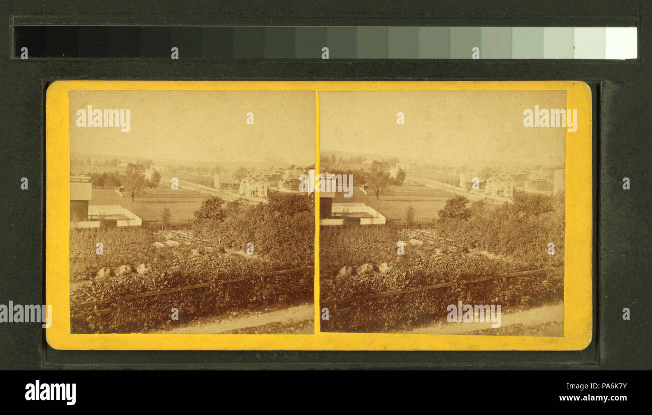 645 Paysages de champ en premier plan avec maisons en arrière-plan (NYPL b11707485-G90F208 034F) Banque D'Images