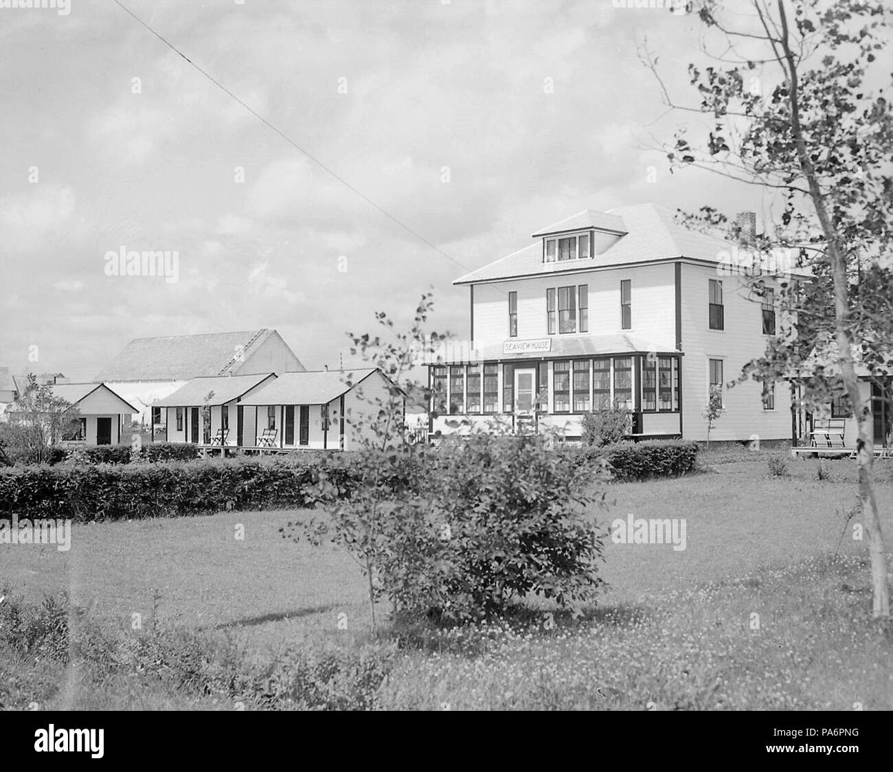 Fiche détaillée 44 et hôtel Sea View House un Port-Daniel - 1948 Banque D'Images