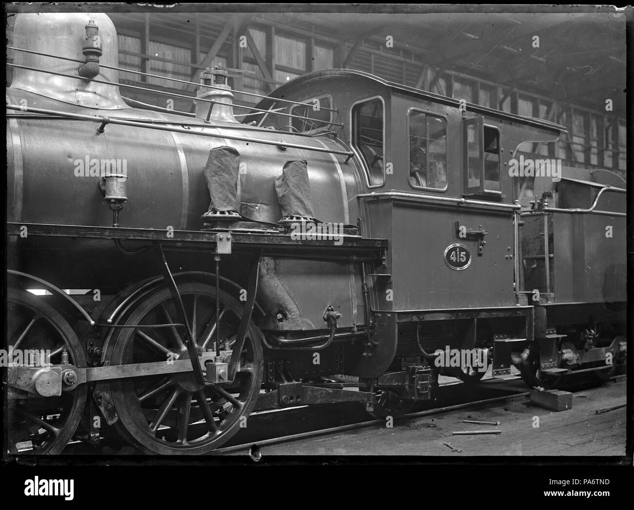 9 Une classe locomotive à vapeur, NZR numéro 415 montrant l'écran du vent, à l'ateliers de chemin de fer 276873 ATLIB Petone Banque D'Images