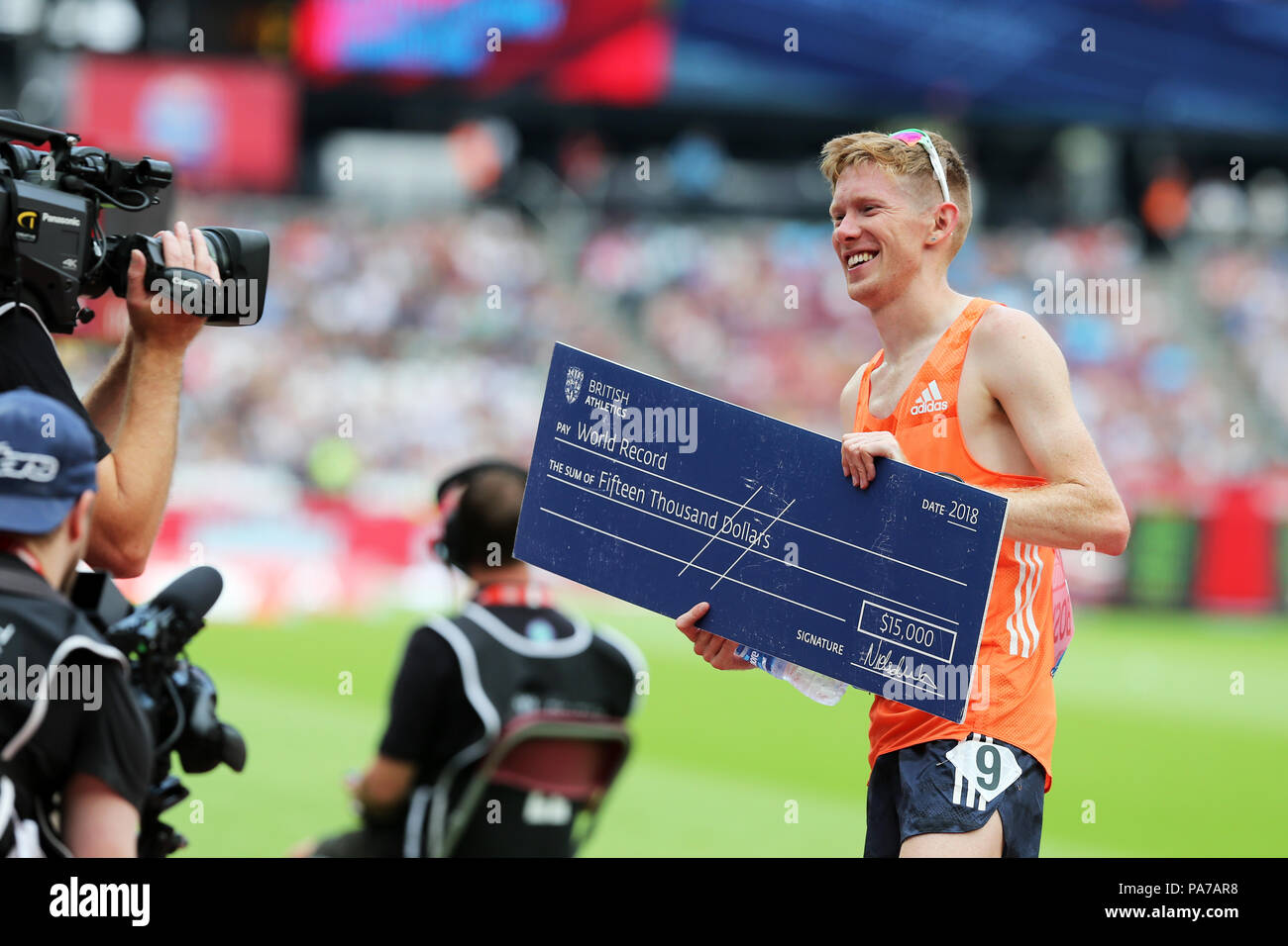 Londres, Royaume-Uni. 21 juillet 18. Tom BOSWORTH établissant un nouveau record du monde dans l'épreuve du 3000m marche course à la finale 2018, IAAF Diamond League, jeux d'anniversaire, Queen Elizabeth Olympic Park, Stratford, London, UK. Crédit : Simon Balson/Alamy Live News Banque D'Images