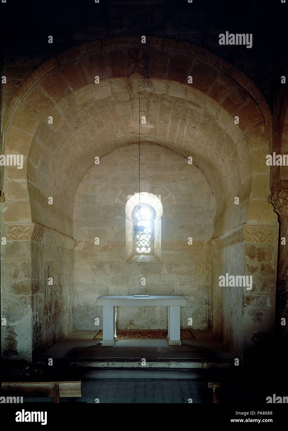 Iglesia de san juan de banos Banque de photographies et d'images à haute  résolution - Alamy