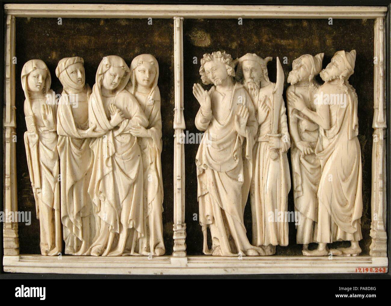 Sculpture Relief. Culture : le français ou sud. Russisch Dimensions : hors tout (ivoire uniquement) : 4 3/8 x 6 3/16 x 1/2 in. (11,1 x 15,7 x 1,2 cm) avec cadre : 5 1/4 x 7 3/16 x 3/4 in. (13,4 x 18,2 x 1,9 cm). Date : 15e siècle ( ?). Musée : Metropolitan Museum of Art, New York, USA. Banque D'Images