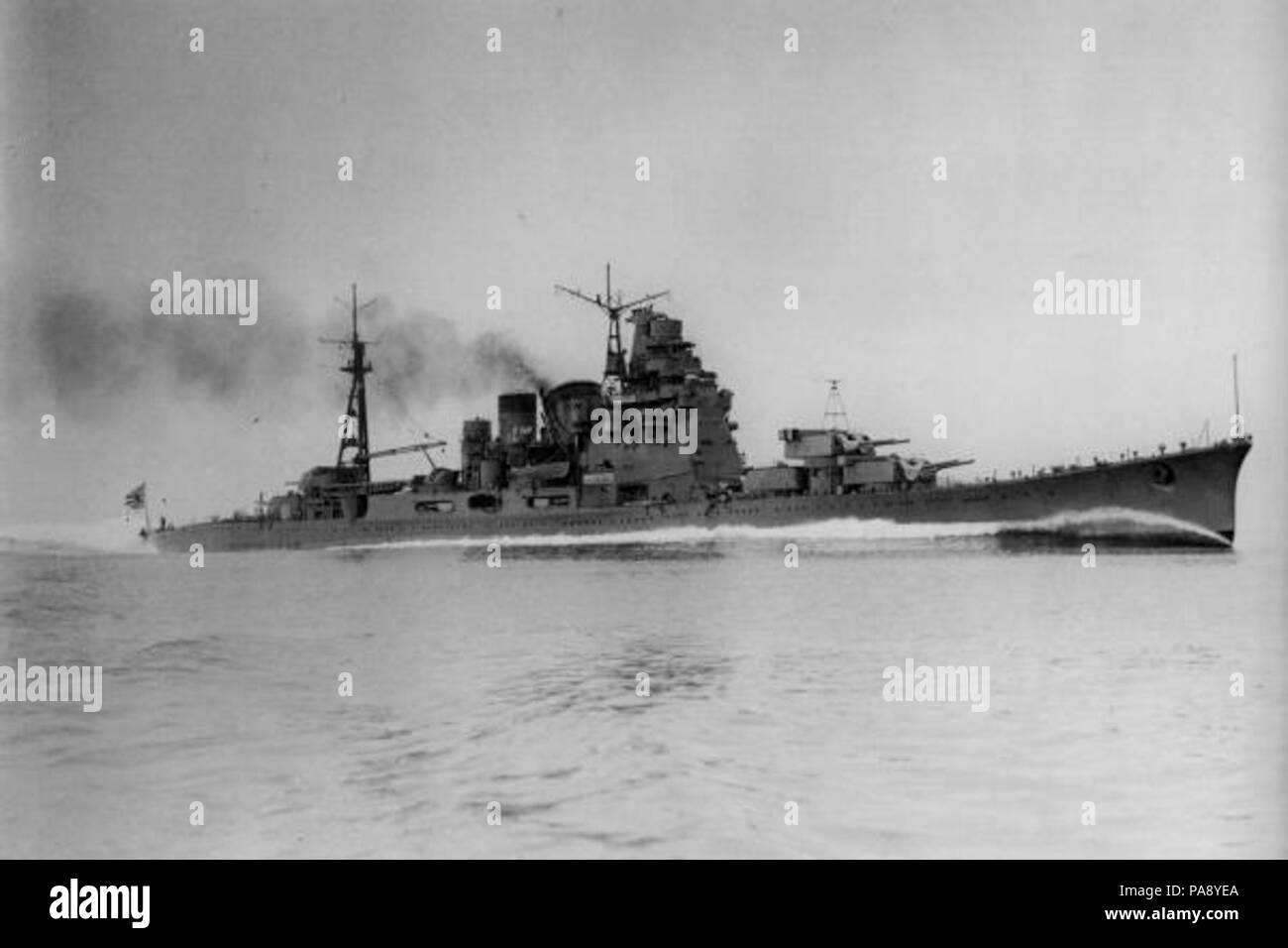 IJN 118 cruiser Takao sur l'essai en 1939 Banque D'Images