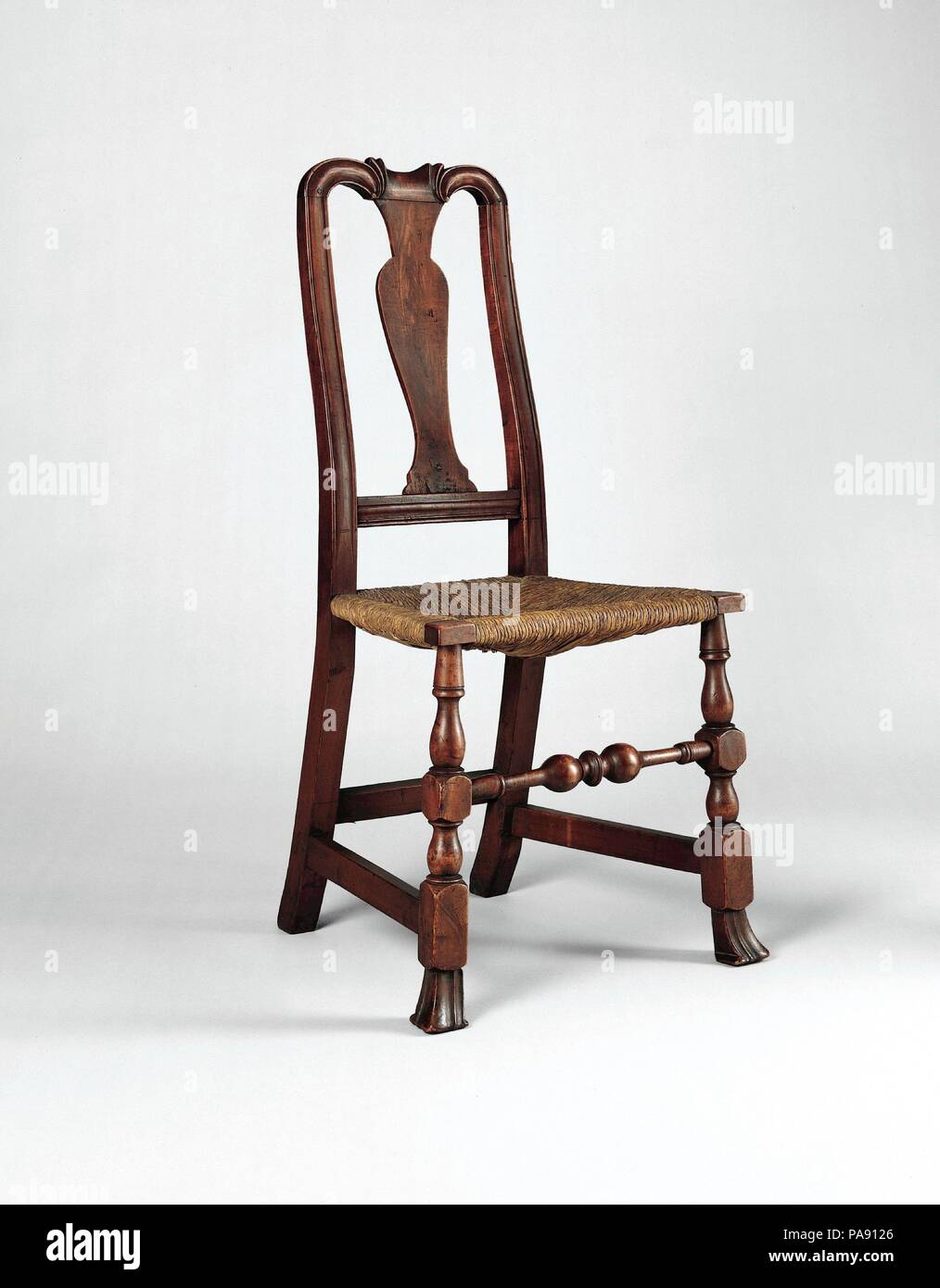 Side Chair. Culture : L'Américain. Dimensions : 39 3/4 x 19 3/4 x 14 in. (101 x 50,2 x 35,6 cm). Date : 1710-20. Musée : Metropolitan Museum of Art, New York, USA. Banque D'Images