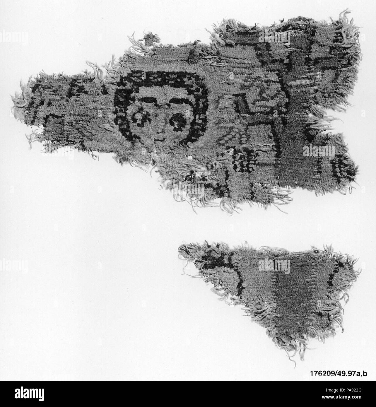 Des Fragments. Dimensions : H. 15 in. (38,1 cm) W. 9 in. (22,9 cm). Date : 6ème-8ème siècle. Musée : Metropolitan Museum of Art, New York, USA. Banque D'Images