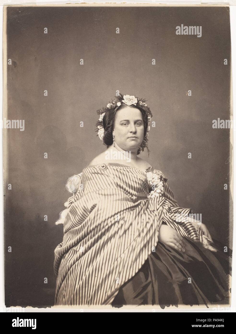 Mme Medori. Artiste : Mathew B. Brady (Américain, né en Irlande, 1823 ?-1896) de New York. Dimensions : Image : 20,6 x 15,6 cm (8 1/8 x 6 1/8 in.). Date : ca. 1857. Brady était un daguerreotypist, ayant appris les aspects techniques du processus de la pionniers américains du milieu, Samuel F. B. Morse et John Draper. Il a ouvert son premier studio en 1844 et définir lui-même la tâche de photographier les personnalités de premier plan : les présidents et les militaires, les dirigeants d'entreprise, des écrivains, des artistes et stars de la scène. Au milieu des années 1850 et d'autres artistes Brady a commencé à utiliser sur verre au collodion negativ Banque D'Images