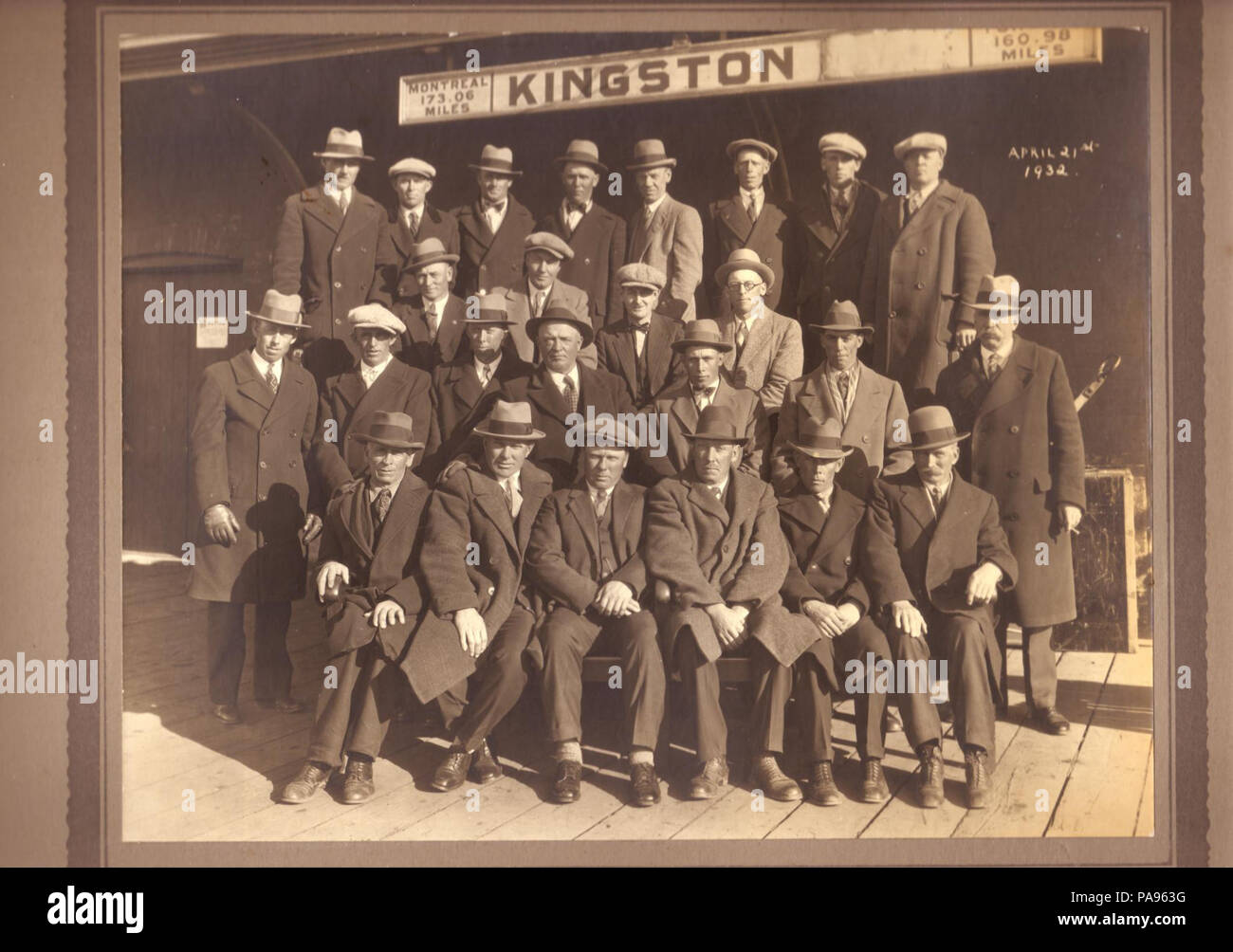 Kingston 147 gare du CN Groupe d'hommes Banque D'Images