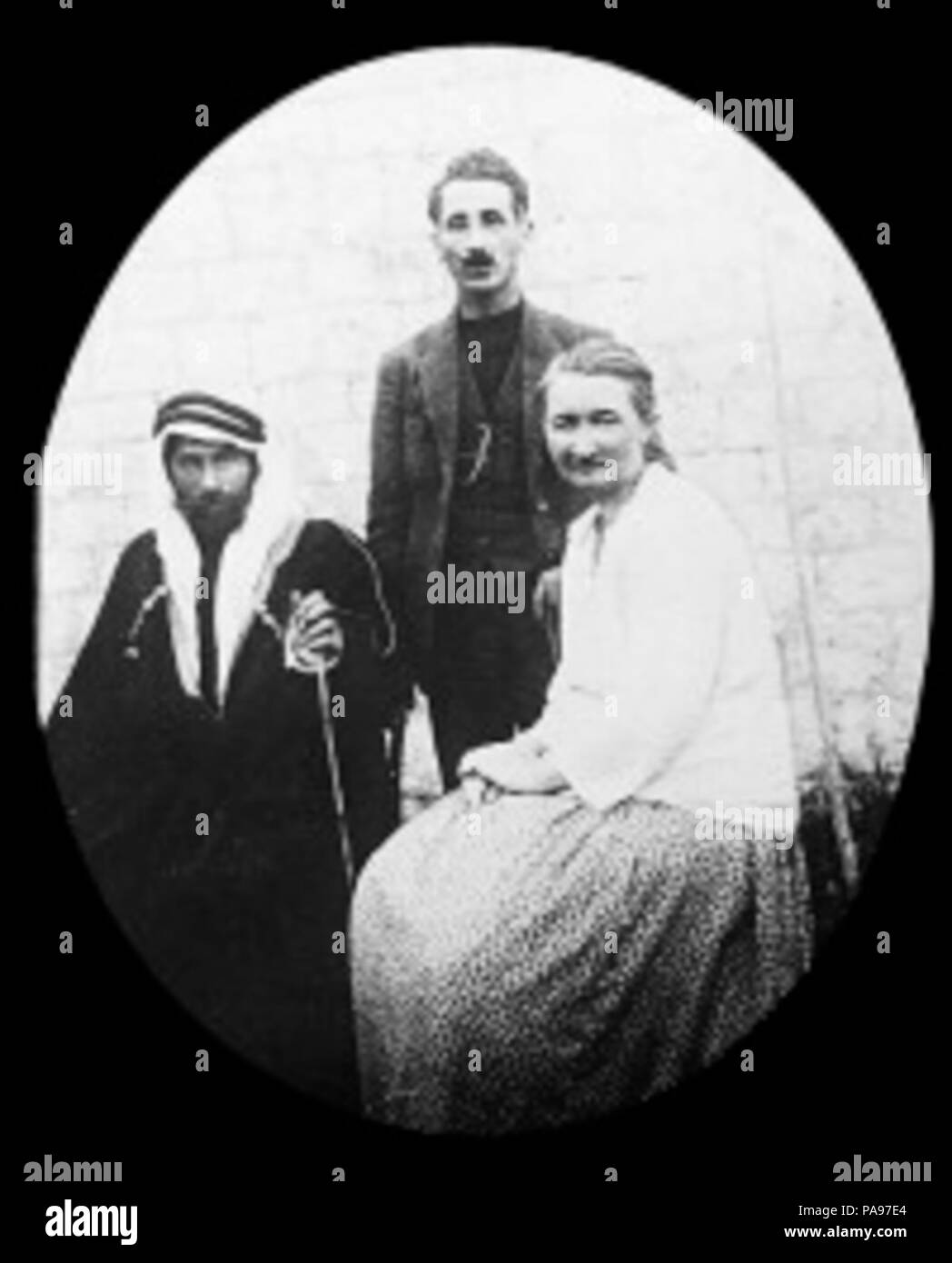 144 Karen Jeppe avec Misak et Hajim Pahsa près d'Alep Banque D'Images