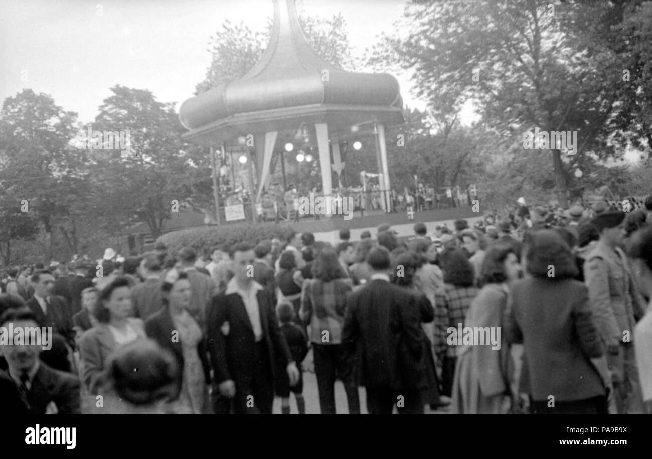 179 la musique. Band Concert - Le Parc Lafontaine BAnQ P48S1P09323 Banque D'Images