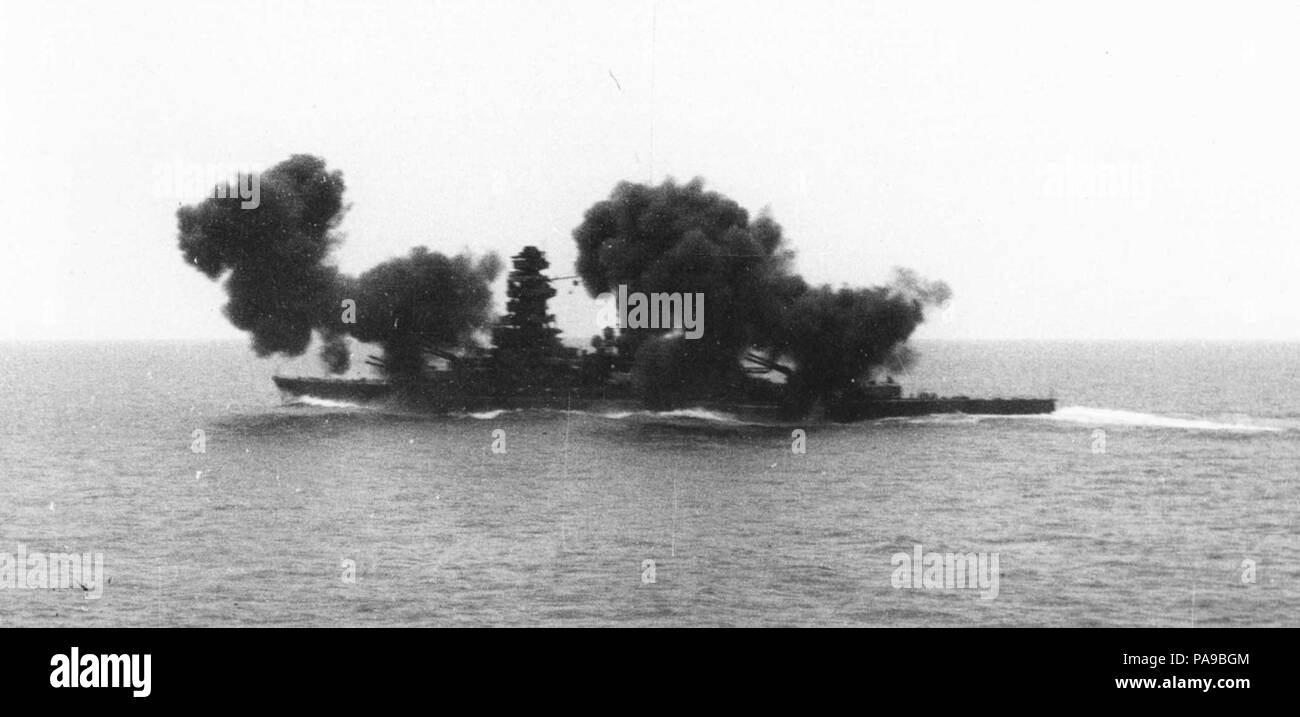 180 NagatoFiring1936 Banque D'Images