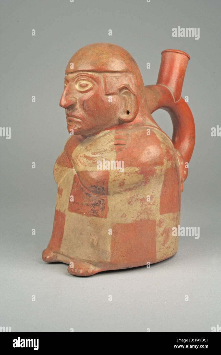 Bouteille de la tuyère d'étrier avec personnage assis. Culture : moche. Dimensions : hors tout : 7 1/4 x 4 3/4 in. (18,42 x 12,07 cm) Autres : 4 3/4 in. (12,07 cm). Date : 1er siècle après J.-C.-B. 2e siècle. Musée : Metropolitan Museum of Art, New York, USA. Banque D'Images