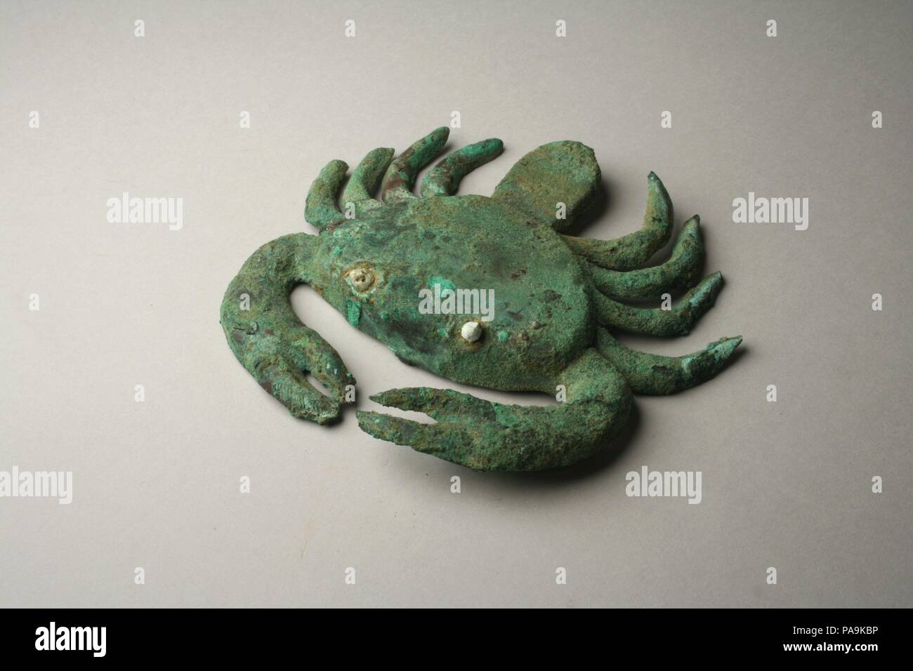 Le crabe. Culture : Loma Negra (Moche). Dimensions : Longueur 3-13/16 in. (9,7 cm). Date : 390-450. Musée : Metropolitan Museum of Art, New York, USA. Banque D'Images