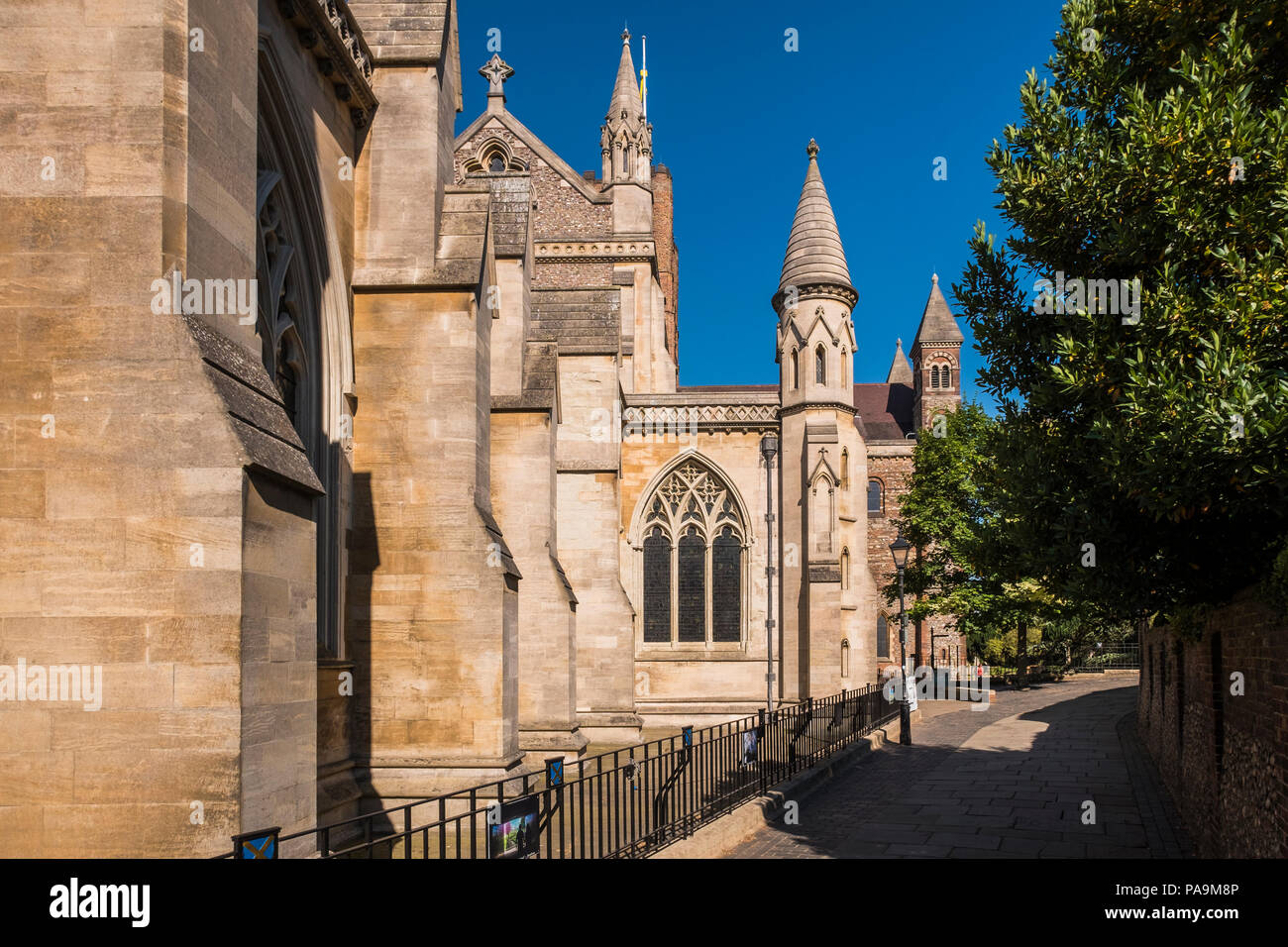 La cathédrale et église abbatiale de Saint Alban, St Albans, Hertfordshire, Angleterre, Royaume-Uni Banque D'Images