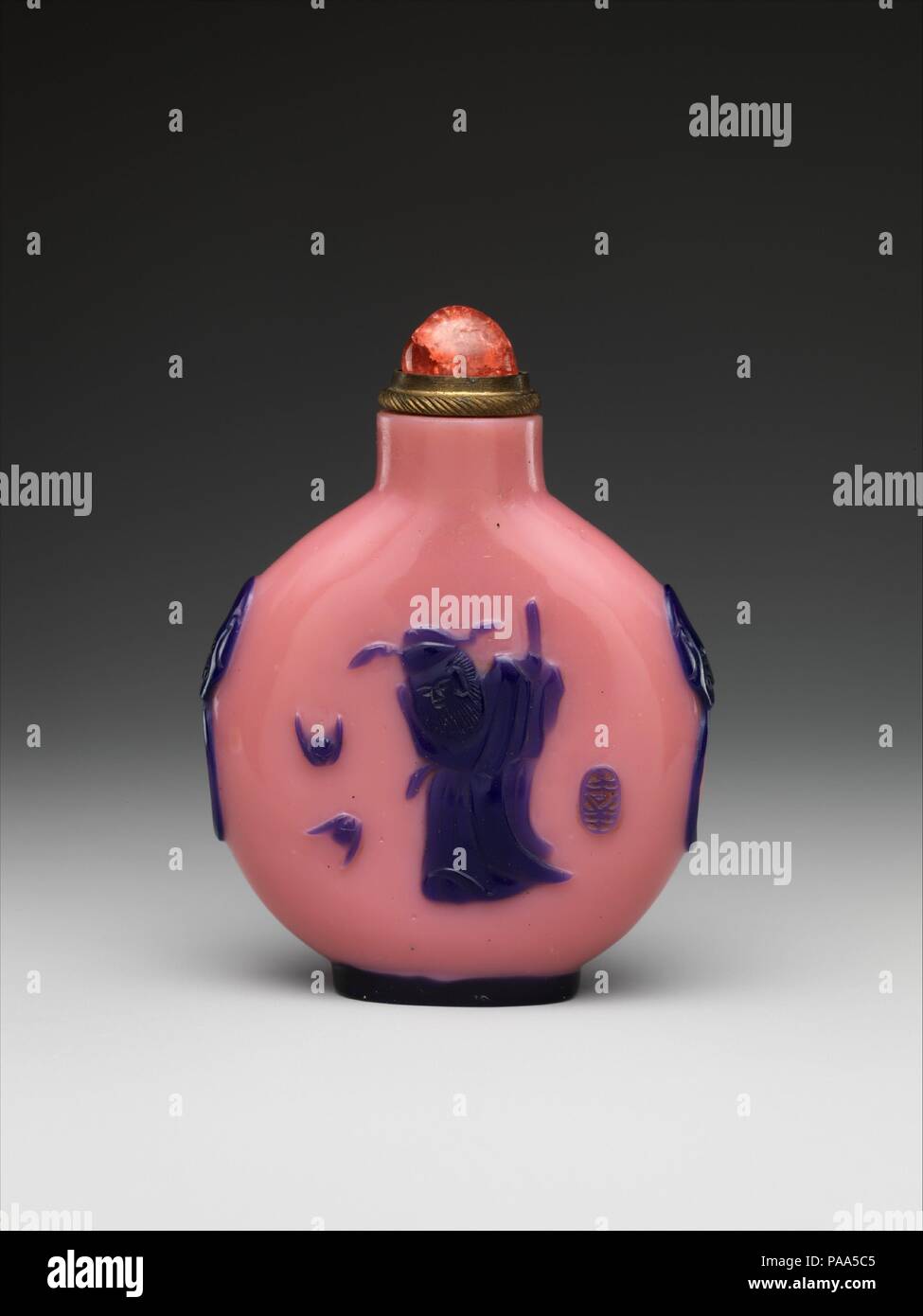 Bouteille à priser avec le démon queller Zhong Kui. Culture : la Chine. Dimensions : H. 2 7/8 in. (7,3 cm). Musée : Metropolitan Museum of Art, New York, USA. Banque D'Images