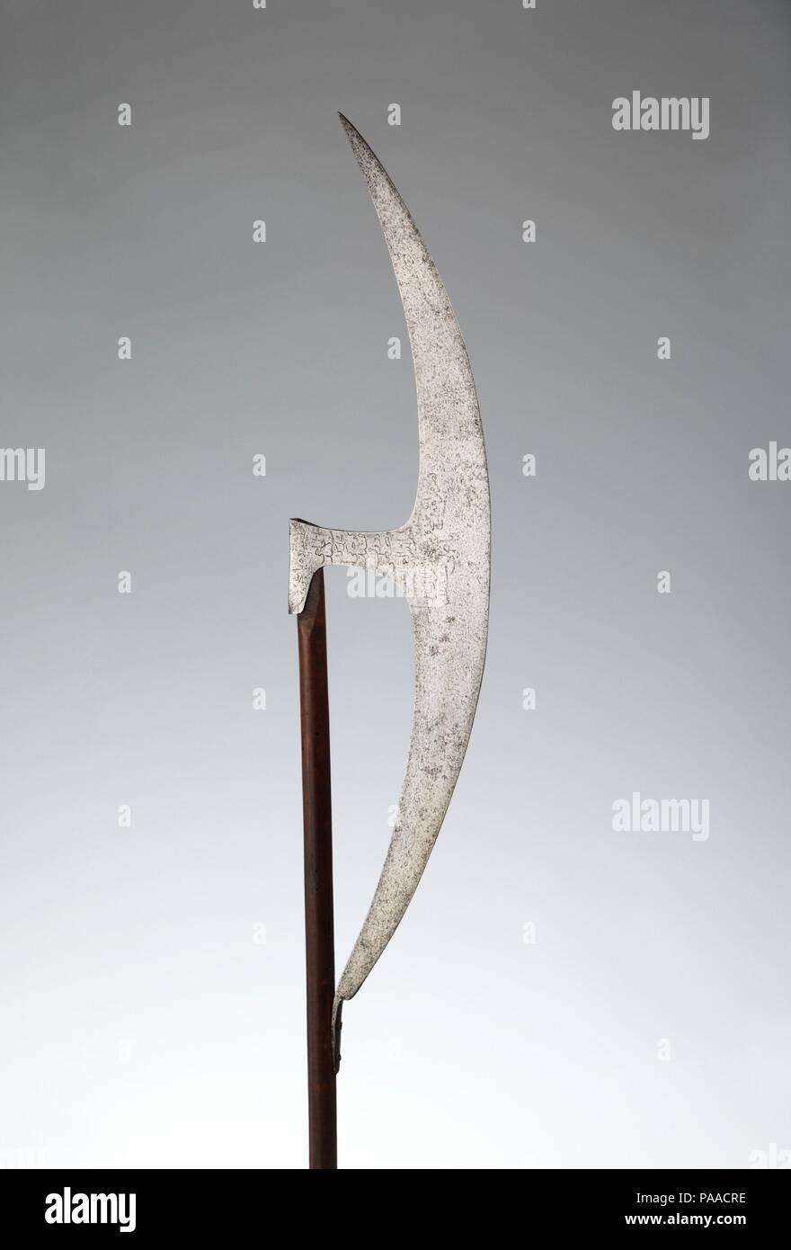 Ax (Berdiche). Culture : le turc. Dimensions : L. 55 3/4 in. (141,6 cm). Date : A.H. 1197/ A.D. 1782-83. Musée : Metropolitan Museum of Art, New York, USA. Banque D'Images
