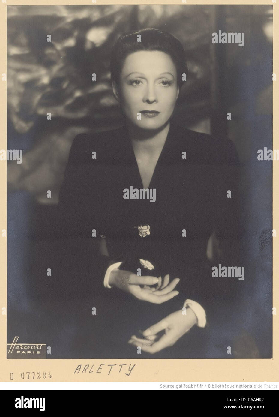 204 portraits d'Arletty, actrice btv1b10335797n Banque D'Images