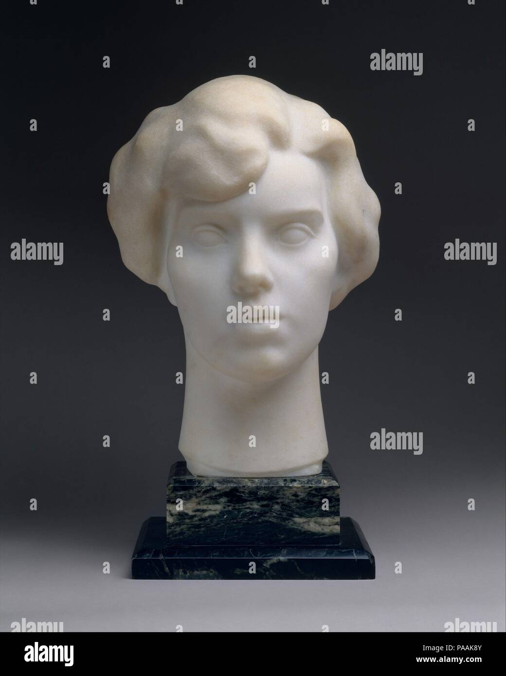 Antoinette Kraushaar. Artiste : Gaston Lachaise (Américain, né en France) 1882-1935). Dimensions : 12 1/4 x 8 1/4 x 9 1/ 2. (31,1 x 21 x 24,1 cm) à l'exclusion de base. Base (ci-joint) : 2 3/4 x 7 1/4 x 7 1/4 in. Date : 1923. Musée : Metropolitan Museum of Art, New York, USA. Banque D'Images