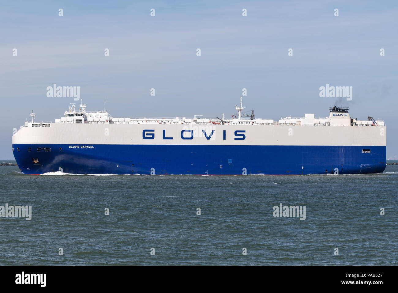 CARAVEL GLOVIS oubound Rotterdam. Hyundai Glovis est une compagnie de logistique basée à Séoul, Corée du Sud et une partie de l'Hyundai Kia Automotive Group. Banque D'Images