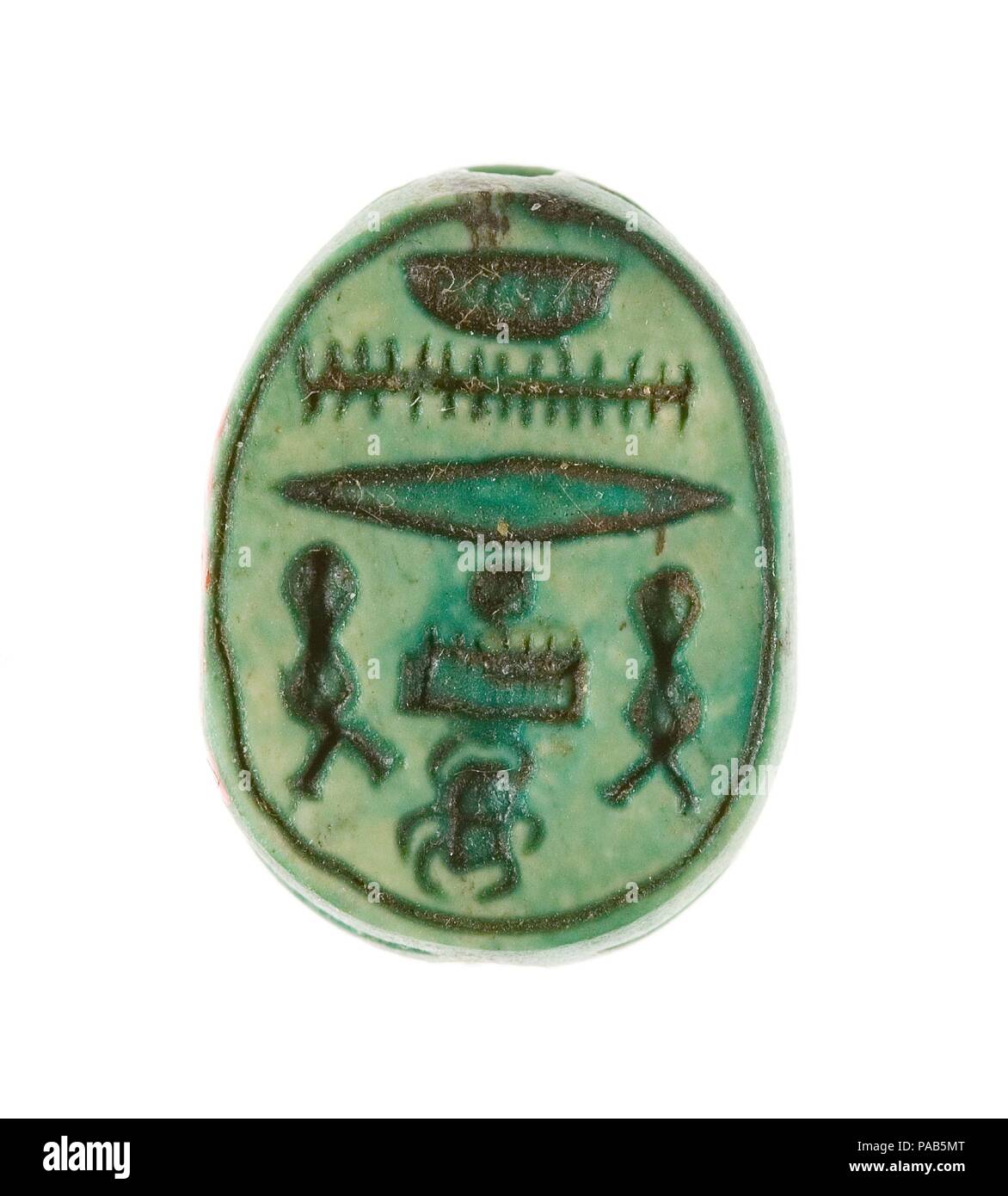 Scarab est inscrit le nom du trône de Thoutmosis III. Dimensions : 1,8 cm L. (11/16) ; w. 1,3 cm (1/2 po) ; h. 0,9 cm (3/8 po). Dynastie DYNASTIE : 18, tôt. Règne : règne d'Hatchepsout et de Thoutmosis III. Date : ca. 1479-1458 av. J.-C.. Musée : Metropolitan Museum of Art, New York, USA. Banque D'Images