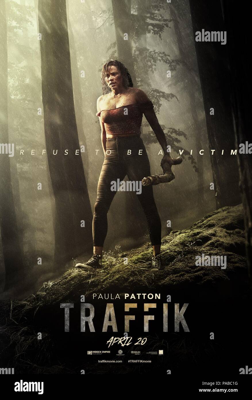 DATE DE SORTIE : Titre : Avril 20, 2018 Studio : Global Road Entertainment Réalisateur : Deon Taylor RÉSUMÉ : un couple pour un week-end romantique dans les montagnes sont abordées par un gang de motards. Seul dans les montagnes, Brea et John doit se défendre contre la bande, qui ne reculera devant rien pour protéger leurs secrets. Avec : PAULA PATTON comme Brea (art de l'affiche Image Crédit : © Global Road Entertainment/photos) Banque D'Images