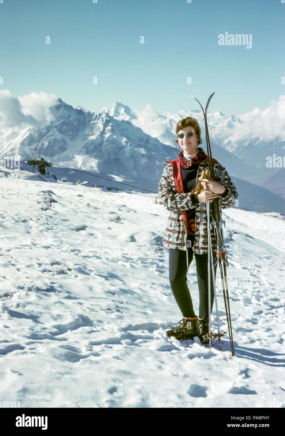 Chaussures de ski en cuir Banque de photographies et d'images à haute  résolution - Alamy