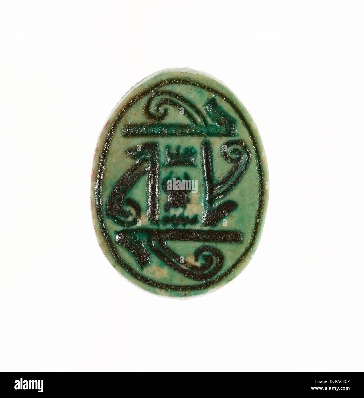 Scarab est inscrit le nom du trône de Thoutmosis III. Dimensions : L. 1,5 cm (9/16 po) ; w. 1,2 cm (1/2 po) ; h. 0,8 cm (5/16 po). Dynastie DYNASTIE : 18, tôt. Règne : règne d'Hatchepsout et de Thoutmosis III. Date : ca. 1479-1458 av. J.-C.. Musée : Metropolitan Museum of Art, New York, USA. Banque D'Images