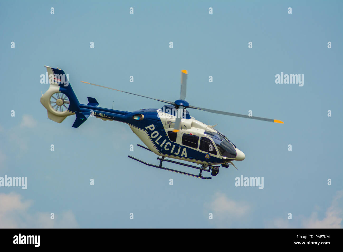 L'hélicoptère de la police croate Airbus H135 Banque D'Images