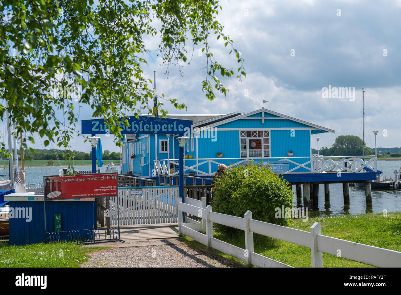 Café et restaurant Zur Schleiperle, Fjord Schlei, Arnis, la plus petite ville, paysage d'Angeln, Schleswig-Holstein, Allemagne Banque D'Images