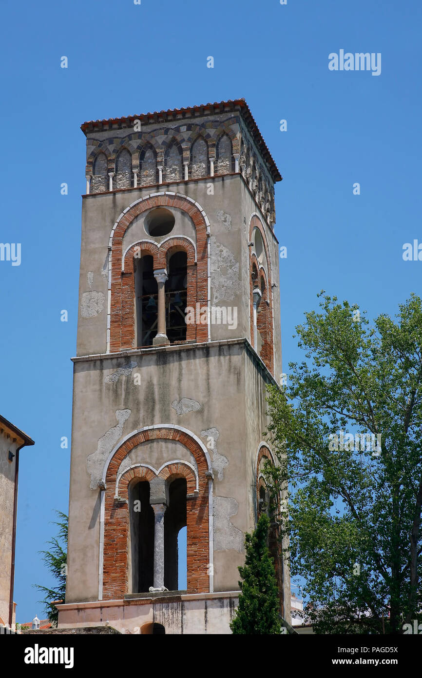 Italie - côte amalfitaine - tour de l'église de Ravello Banque D'Images
