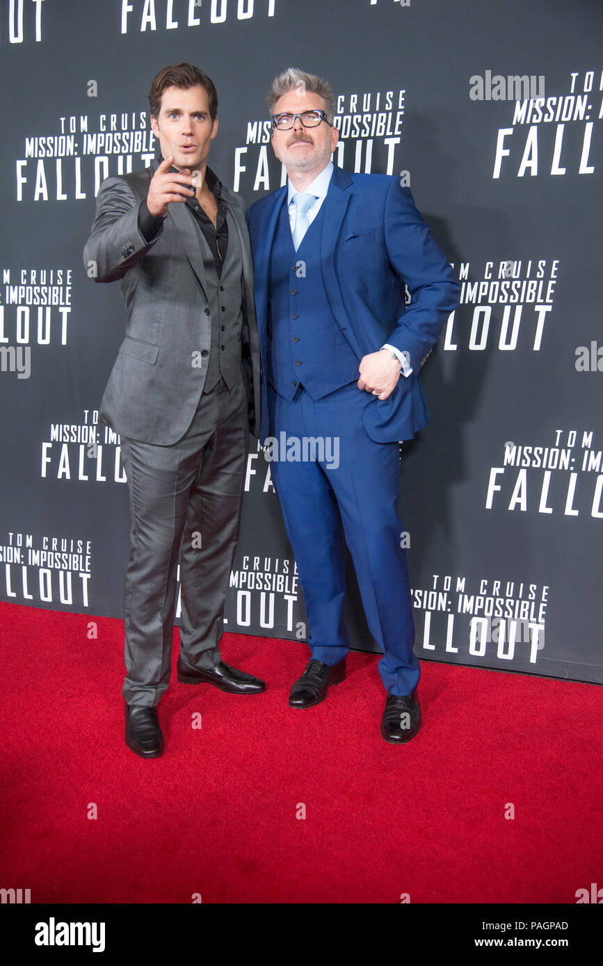 Washington DC, 22 juillet 2018, USA : Le nouveau film de Tom Cruise, Mission Impossible : Fallout, a sa première au Smithsonian Air and Space Museum de Washington DC. Certaines des stars qui fréquentent : Henry Cavill et directeur/auteur/producteur Christopher McQuarrie. Patsy Lynch/MediaPunch Patsy Lynch/ Banque D'Images