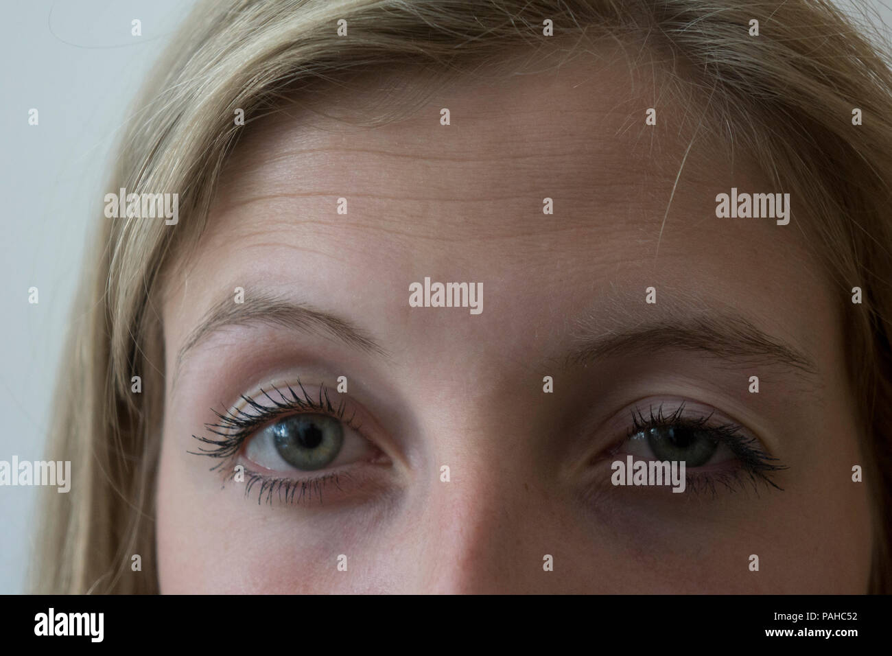 Sourcil Banque D Image Et Photos Alamy