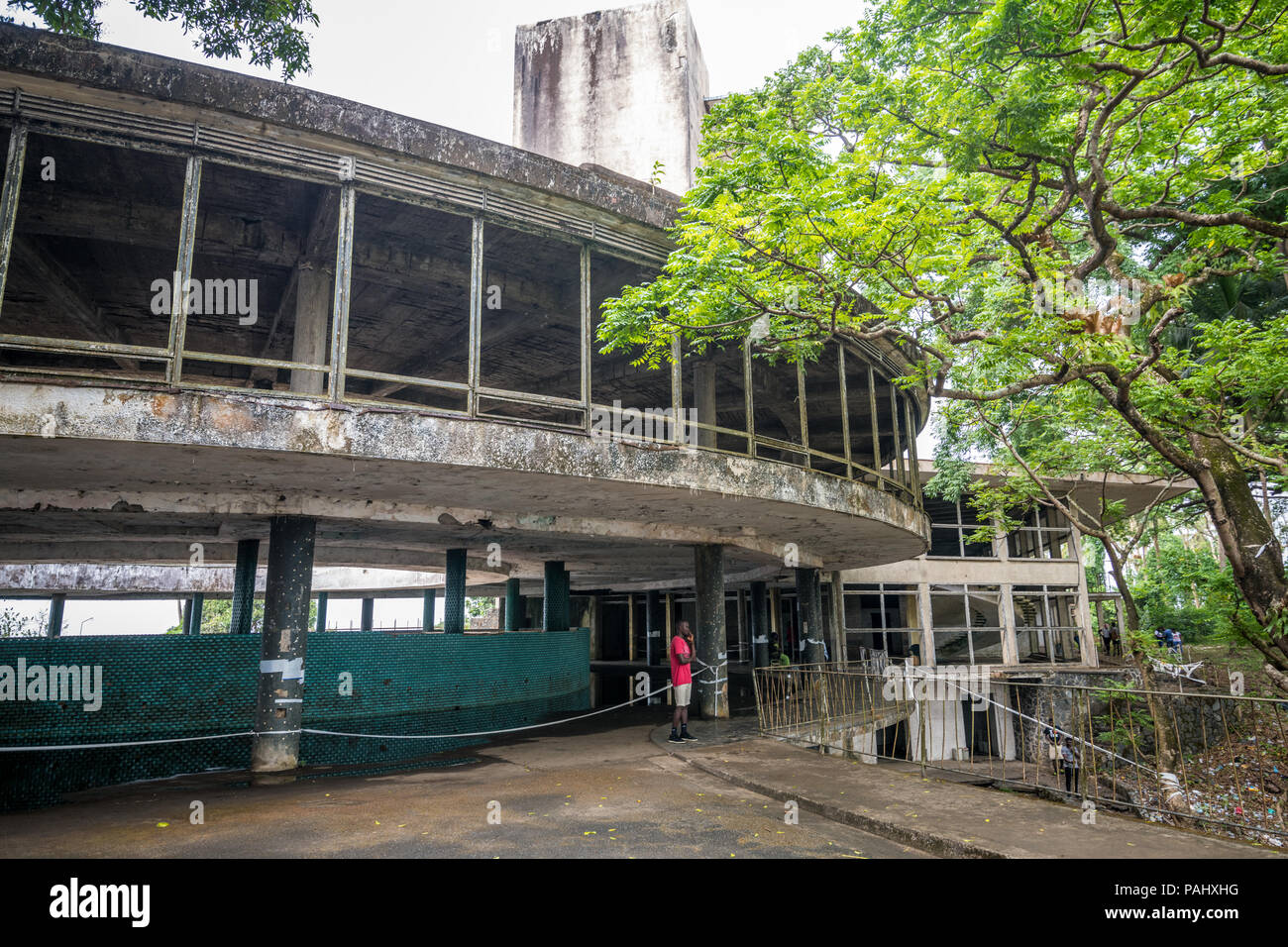 L'hôtel Ducor abandonnés, une fois que les principaux hôtels à Monrovia, Libéria Banque D'Images