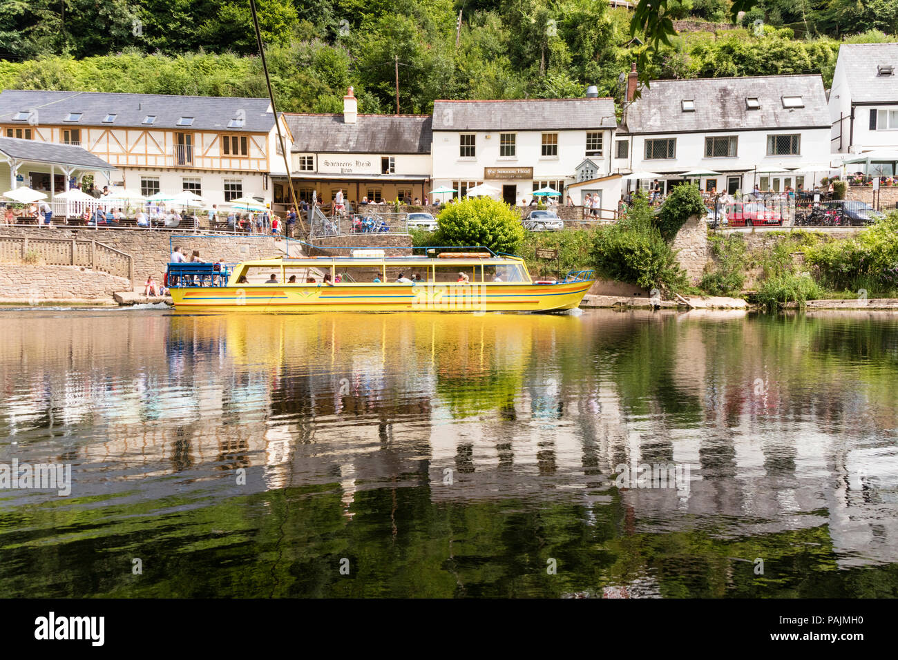 Un voyage bateau sur la rivière Wye à Symonds Yat est, Herefordshire, Angleterre, RU Banque D'Images