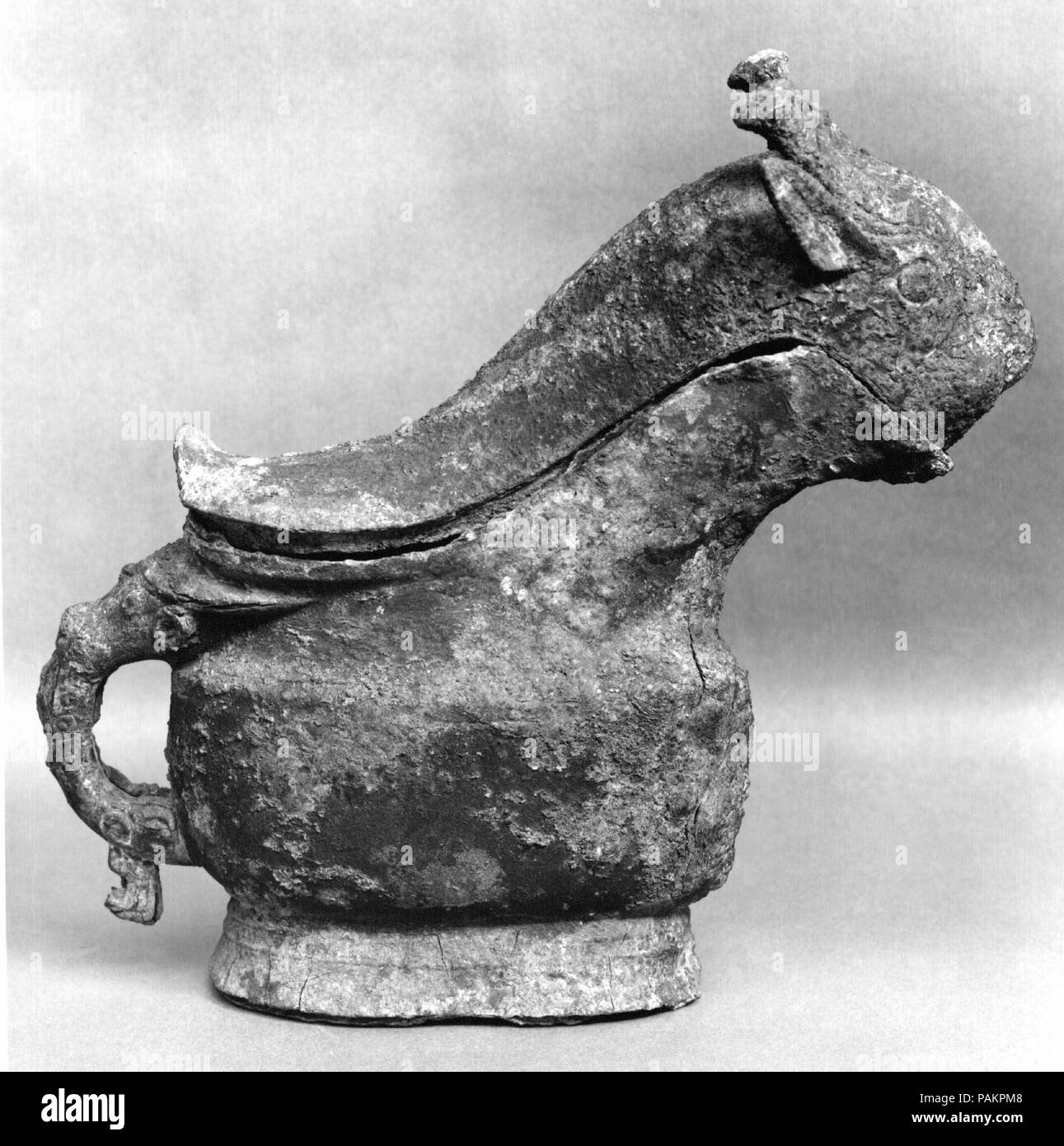 Bateau couvert. Culture : la Chine. Dimensions : H. 12 in. (30,5 cm) ; W. 4 3/4 in. (12 cm) ; L. 12 1/2 in. (31,8 cm). Musée : Metropolitan Museum of Art, New York, USA. Banque D'Images