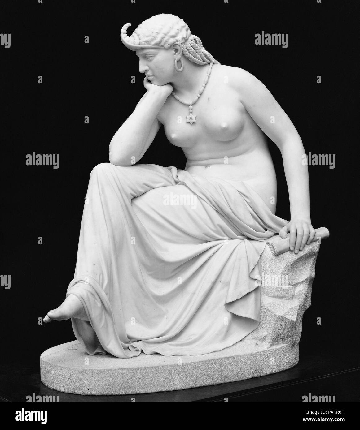 La Sibylle de Libye. Artiste : William Wetmore Story (Américain, Boston, Massachusetts 1819-1895 Vallombrosa). Dimensions : 53 x 27 3/4 x 45 1/2 in. (134,6 x 70,5 x 115,6 cm). Date : 1860 ; 1861 sculpté. 'La Jamahiriya Sibyl,' qui décrit l'histoire comme "mon sermon anti-esclavage dans la pierre, a été inspiré par des événements menant à la guerre civile. Oracle dans la main, la Jamahiriya Sibyl, aîné des prophétesses légendaires de l'antiquité, prévoit le sort terrible du peuple africain. Cette prémonition est suggéré par la figure héroïque de l'état de la réflexion de couvaison. Son costume comprend une ammonite-shell (ainsi nommé pour th Banque D'Images