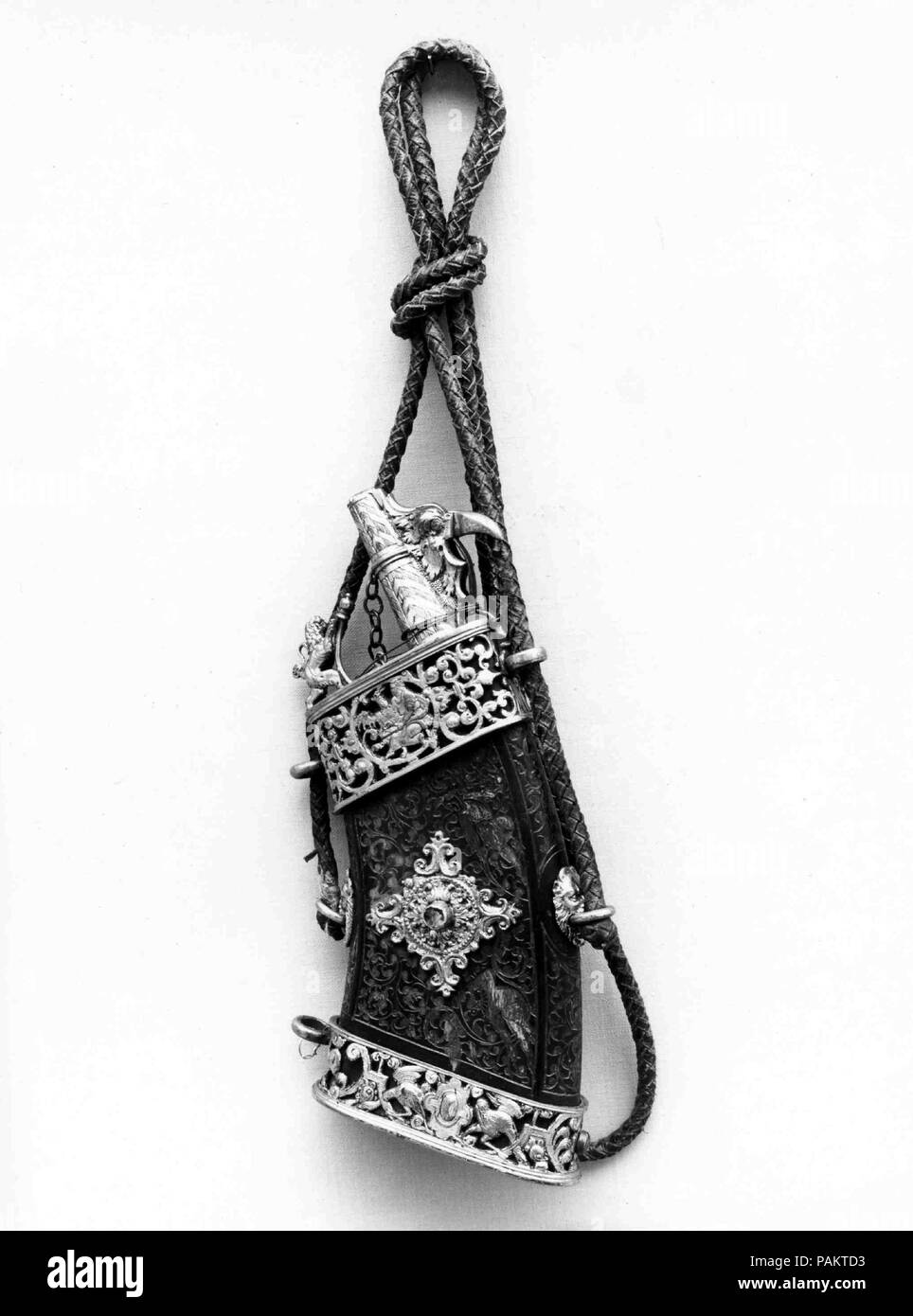 Flacon de poudre. Culture : l'allemand, peut-être à Nuremberg. Dimensions : H. À l'exclusion de 7 cordon. (17,8 cm) ; W. 4 in. (10,2 cm). Date : fin du 16e siècle. Musée : Metropolitan Museum of Art, New York, USA. Banque D'Images