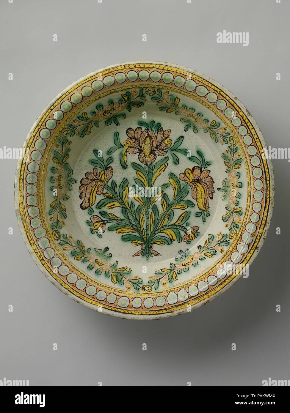 Lavabo. Culture : Mexican. Dimensions : diam. 19 1/2 in. (49,5 cm). Date : ca. 1850. Musée : Metropolitan Museum of Art, New York, USA. Banque D'Images