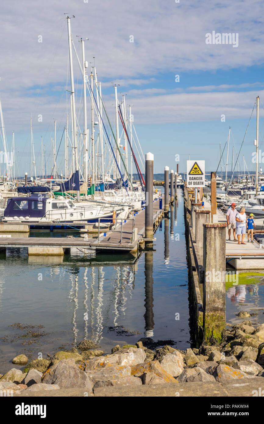 Lymington Marina Yacht Harbour à Lymington, Hampshire, England, UK Banque D'Images