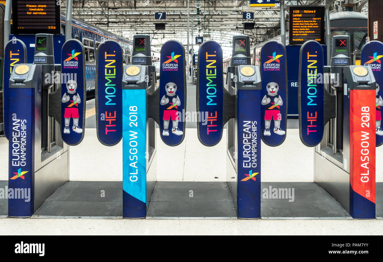 Les obstacles à la gare centrale de Glasgow couverts avec marquage en raison de Glasgow en 2018, les Championnats d'Europe, un événement organisé à Glasgow Banque D'Images