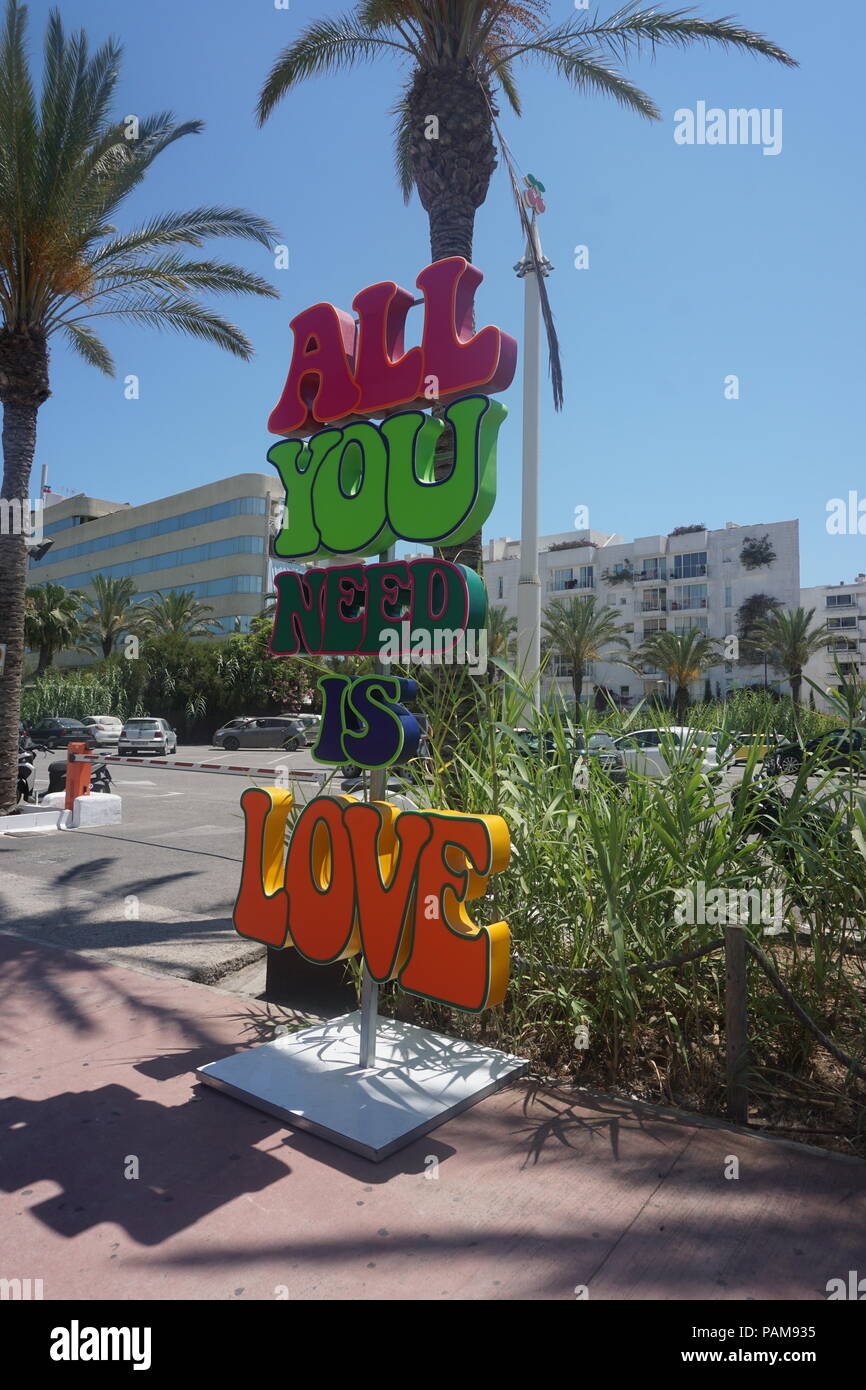 Tout ce qu'il vous faut, c'est l'amour. La discothèque Pacha Ibiza. Banque D'Images