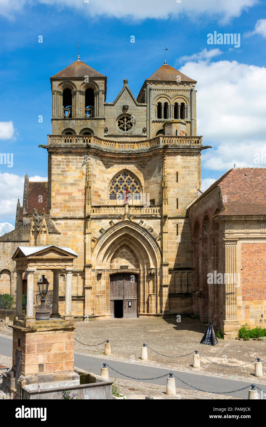 Saint Pierre et Saint Paul, l'église prieurale, Souvigny Allier, Auvergne, France Banque D'Images