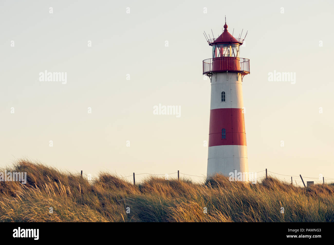 List-Ost phare sur l'île de Sylt, au coucher du soleil Banque D'Images