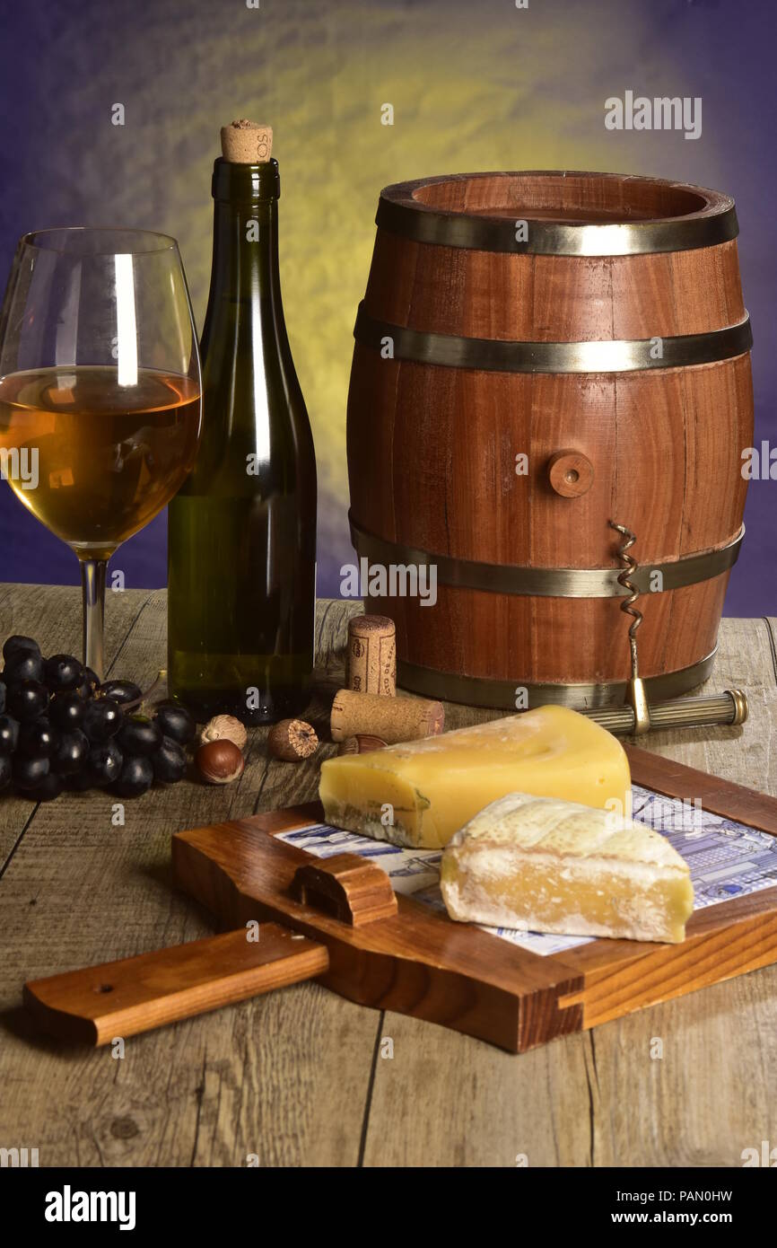 Concept photo Boissons, vin sur la table Banque D'Images