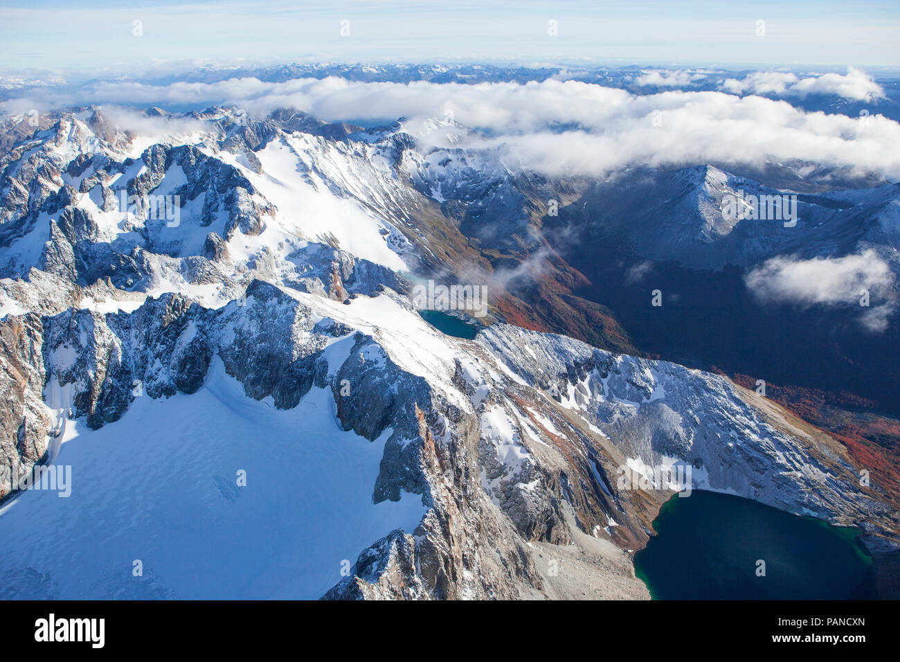 L'Argentine, Terre de Feu, Ushuaia, vue aérienne des montagnes couvertes de neige Banque D'Images
