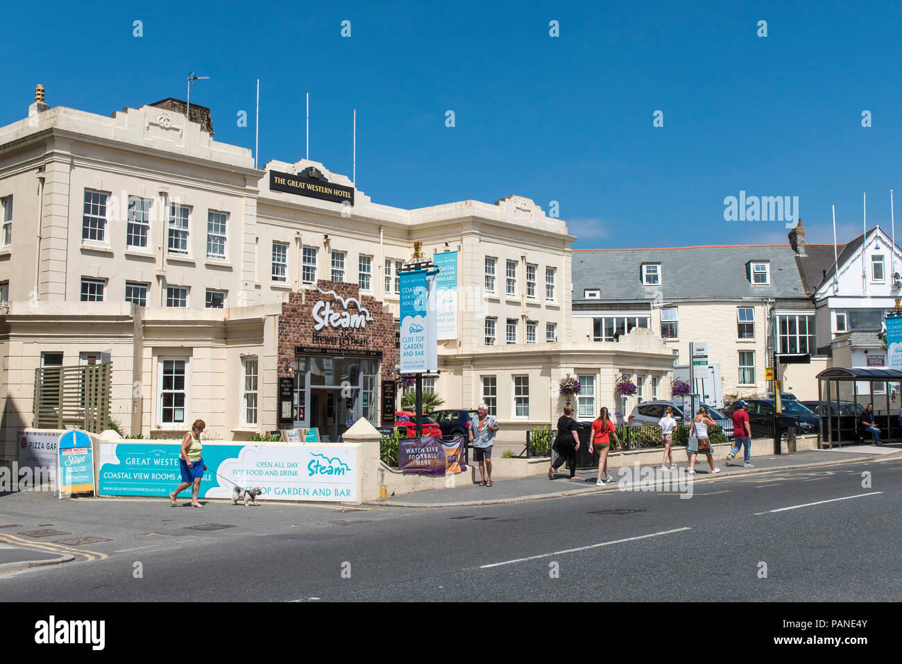 Le Great Western Hotel Newquay en bar à la vapeur et à Cornwall. Banque D'Images