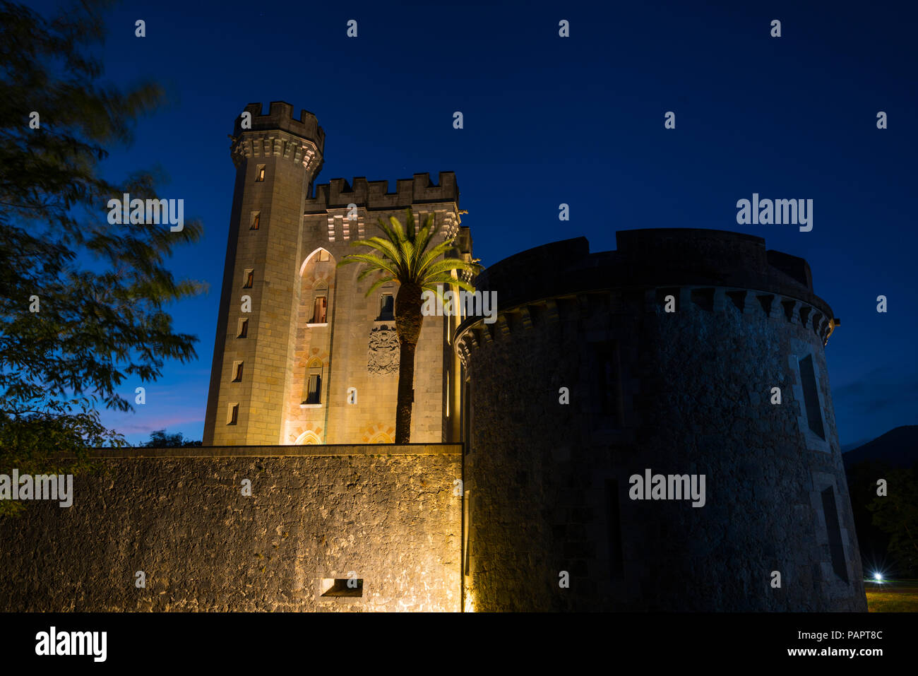Le Castillo de la Emperatriz Eugenia de Montijo, château dans le village d'Arteaga, Biosphère d'Urdaibai, Biscaye, Pays Basque, Espagne, Europe Banque D'Images