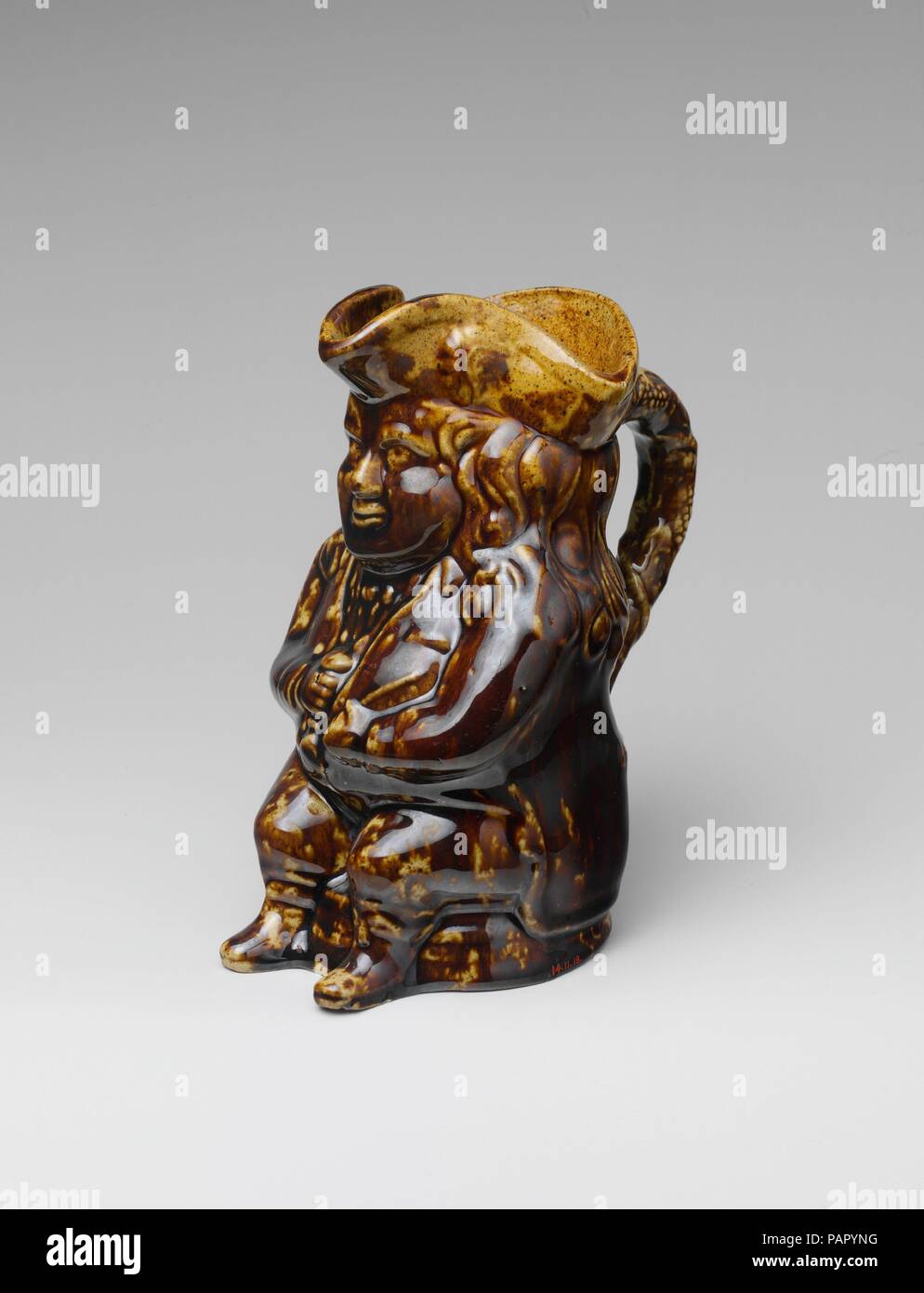 Toby Jug. Culture : L'Américain. Designer : Conçu par Daniel Greatbatch (Actif 1838-ca. 1861). Dimensions : 6 1/4 x 5 in. (15,9 x 12,7 cm). Fabricant : fabriqué par United States Pottery Company (1852-58). Date : 1849-58. Musée : Metropolitan Museum of Art, New York, USA. Banque D'Images