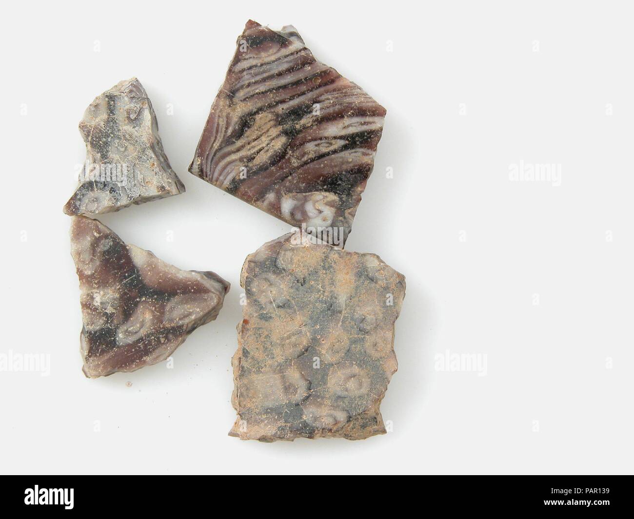 Des fragments de verre à partir d'un navire. Culture : le copte. Dimensions : Stockage (petri diam.) : 1 3/8 in. (3,5 cm). Date : 4ème au début du 5e siècle. Musée : Metropolitan Museum of Art, New York, USA. Banque D'Images