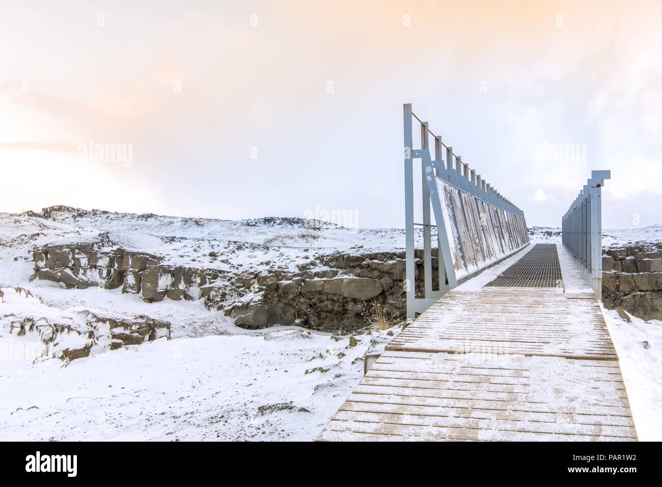 Pont entre l'Europe et en Amérique du Nord sur la péninsule de Reykjanes Banque D'Images